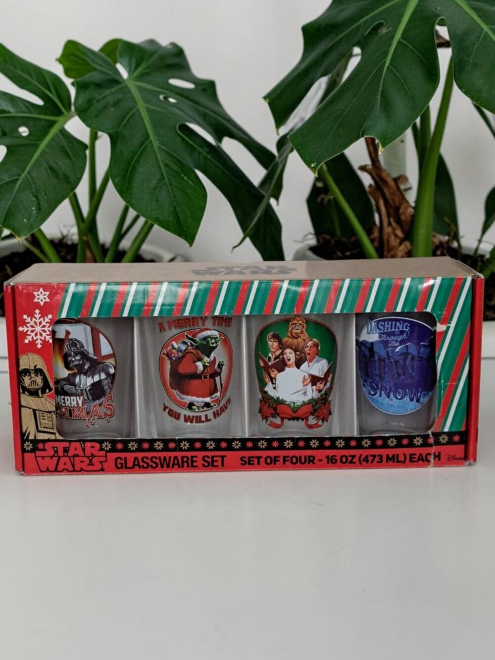 Star Wars Holiday Christmas Logos 4 Piece 16oz Pint Glassware Set